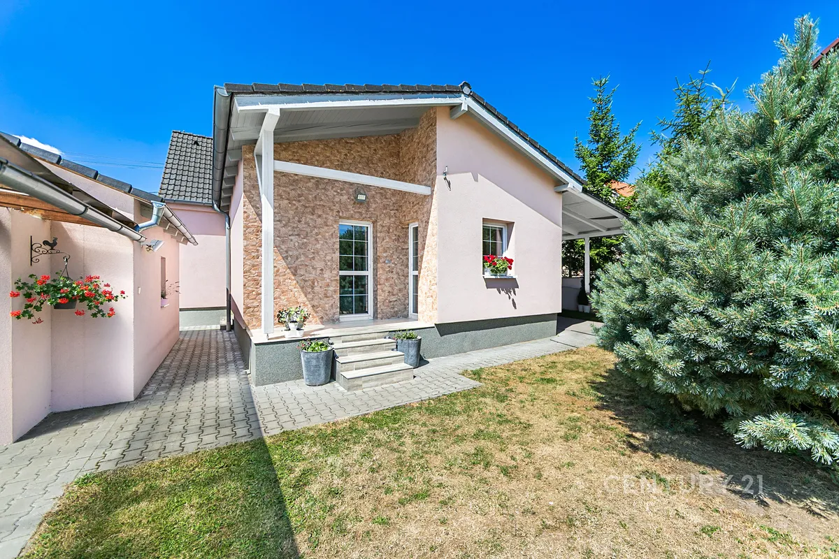 Prodej rodinného domu 173 m², pozemek 591 m²